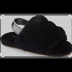 Kids Ugg slippers size 2 black barley warn